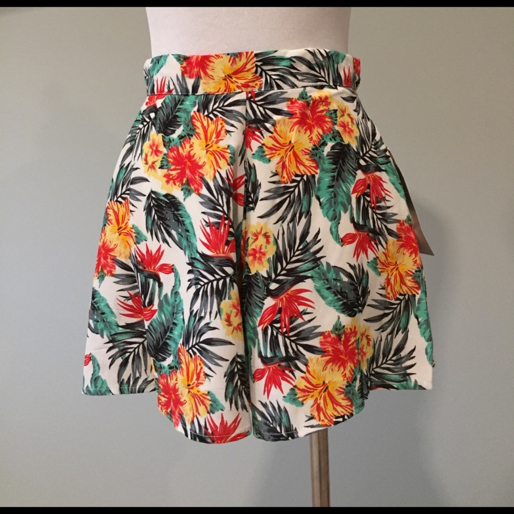 NOT YET IN STORES Lucy love Aloha shorts/skort