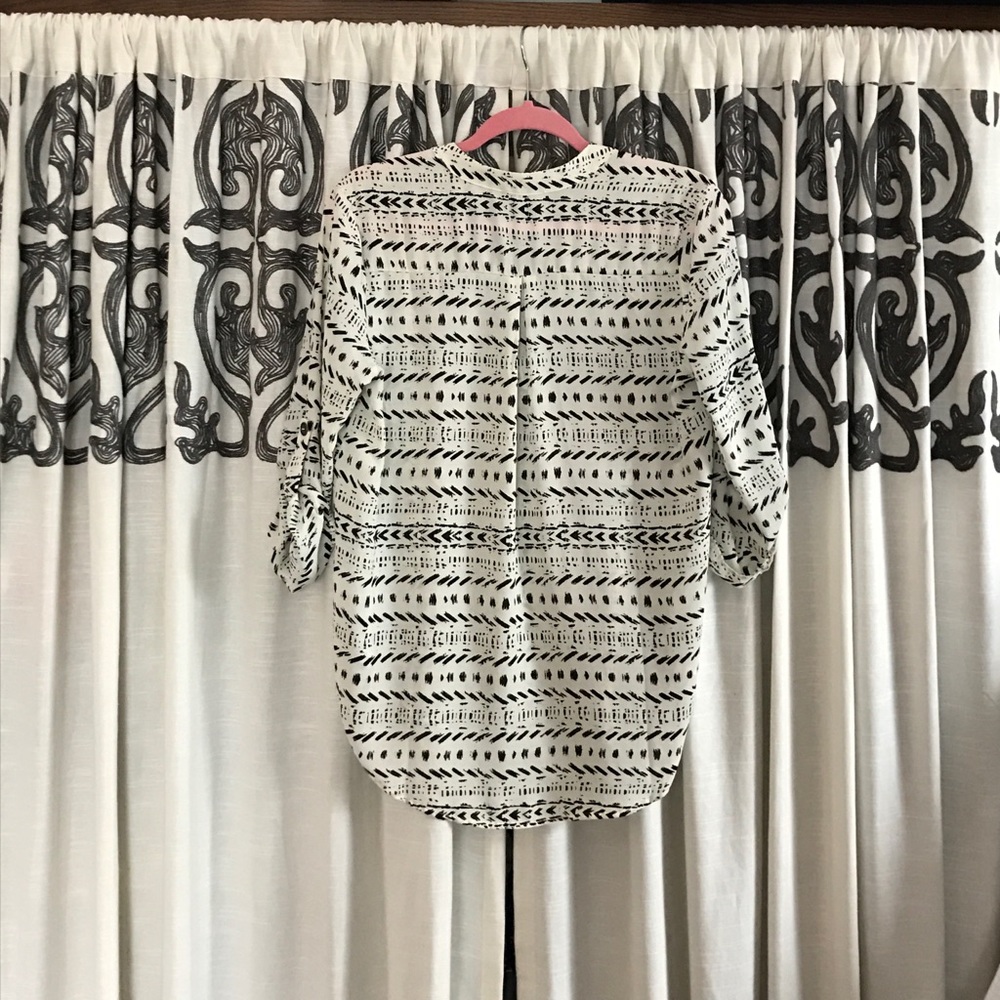 Patterned blouse - Picture 2 of 3