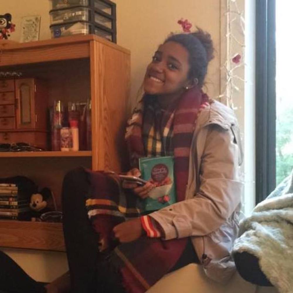 Meet your Posher, Colbie