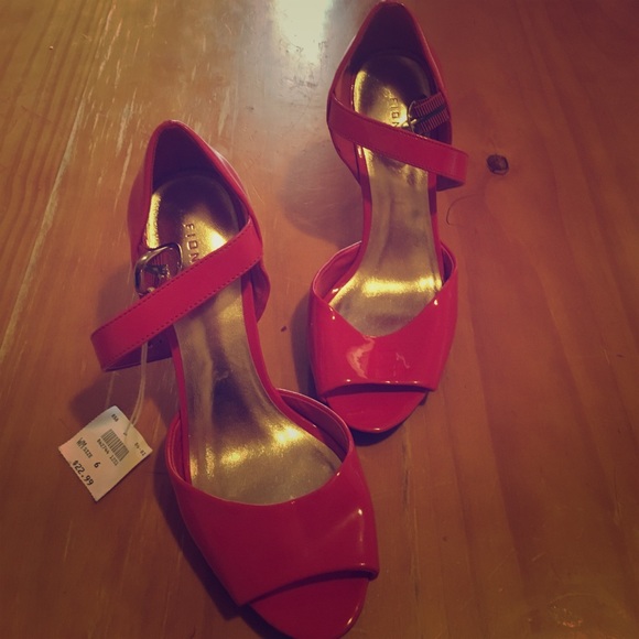 🛍🛍Hot pink super cute heels🛍🛍 3 for $13 sale - Picture 1 of 4