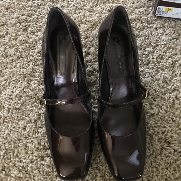 🔥Bandolino Dark Bronz Patent Heels 👠 Size 8.5 - Picture 2 of 5