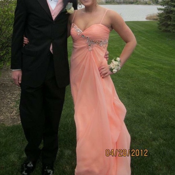 Prom dress! - Picture 1 of 2