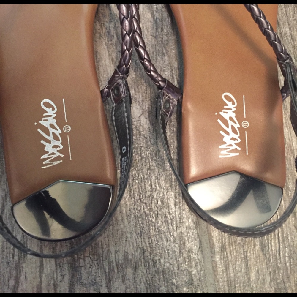 Mossimo Sandals - Picture 2 of 6