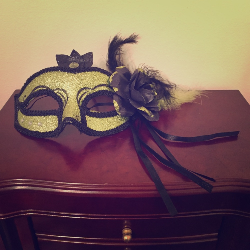 Glam Masquerade Mask!