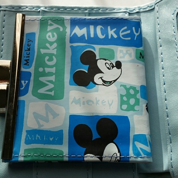 Mickey - Picture 3 of 5