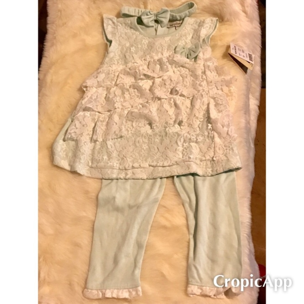 Harry & Violet light green Lace outfit- NWT
