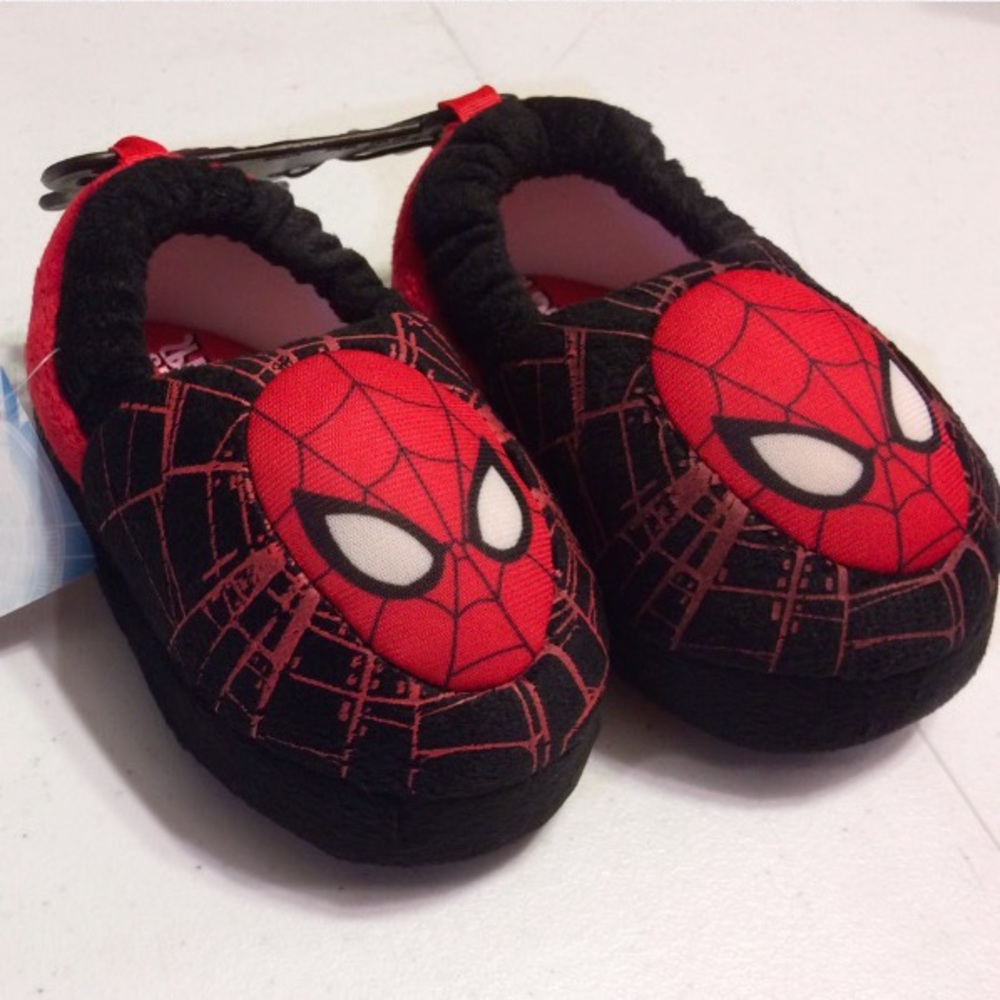 NWT ULTIMATE SPIDER-MAN Toddler Boys Slippers M 7-8