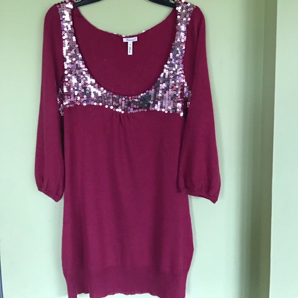 Women's medium maroon sequin 3/4 sleeve top