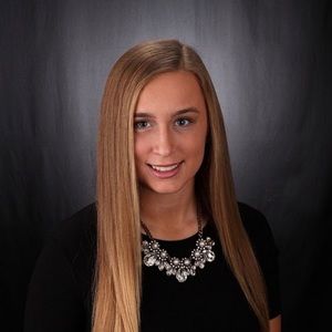 Meet your Posher, Abigail