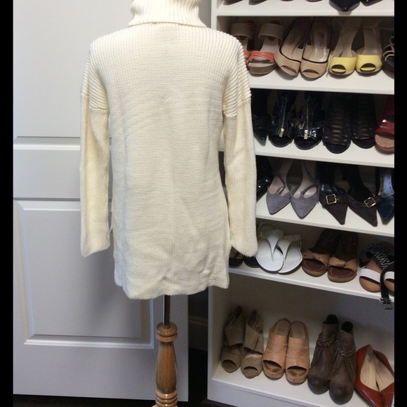 Sweater - Picture 3 of 3