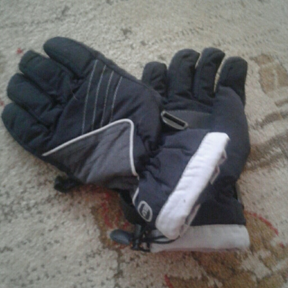 Winter gloves