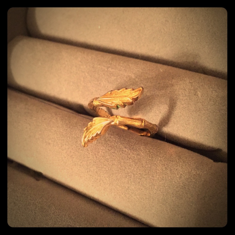 Classic Gold Color Leaf Ring