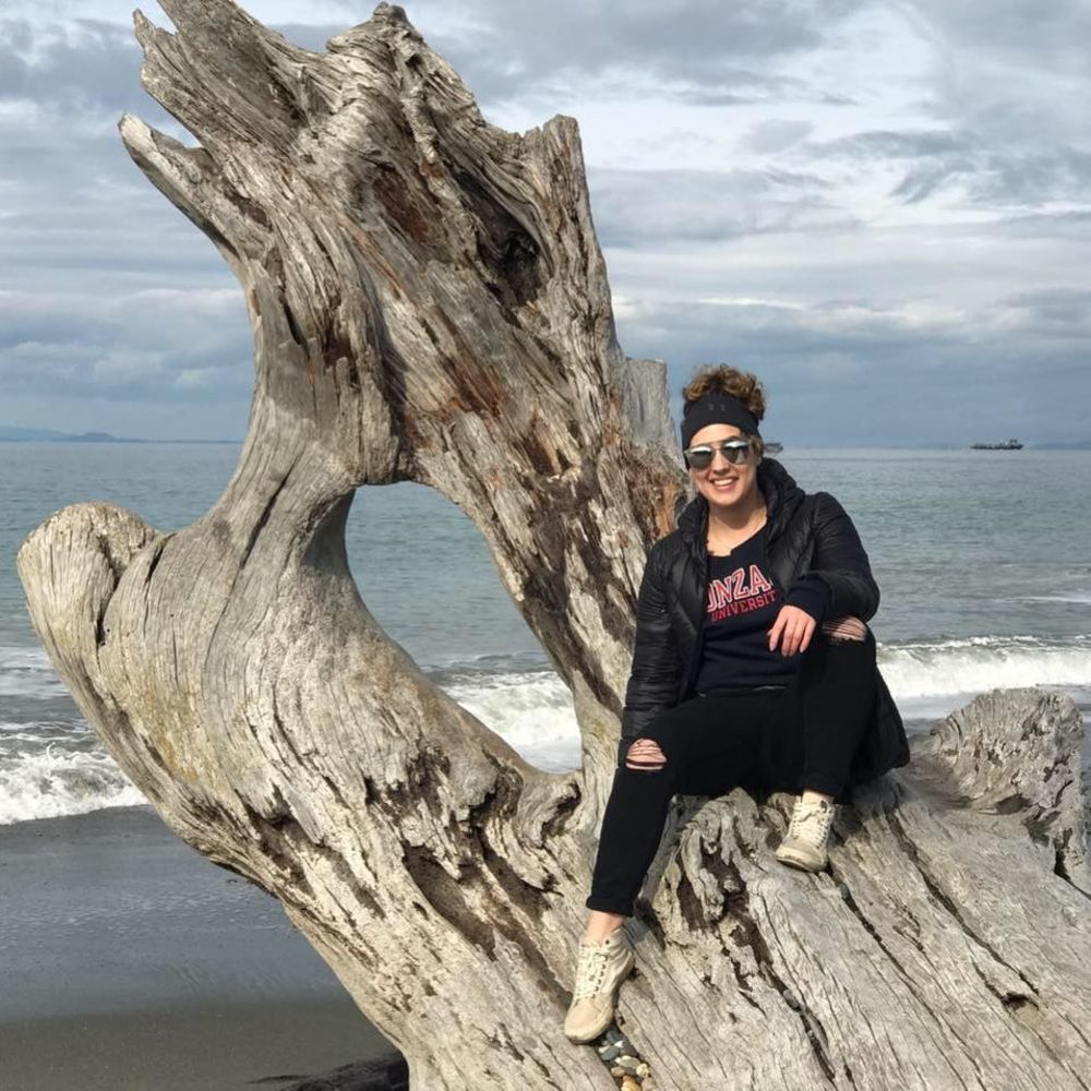 Meet your Posher, Nina