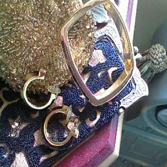 Nine West Bangle Bracelet and Earrings - Picture 3 of 4