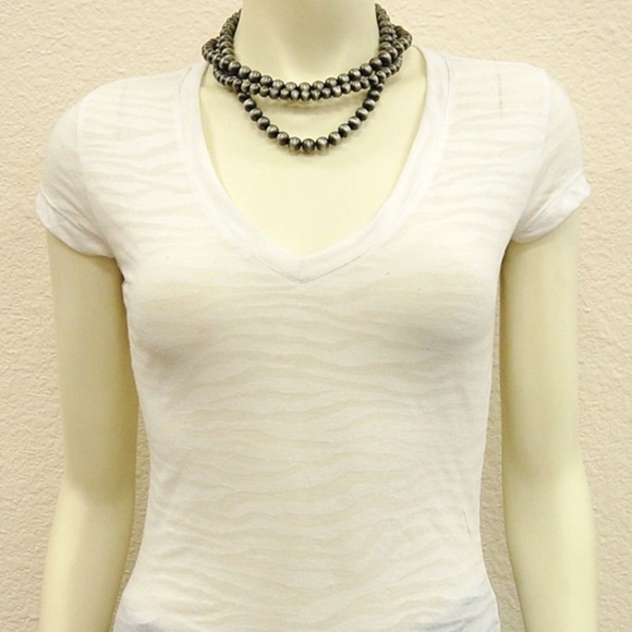 Western Navajo Pearls 3 Strand - Picture 3 of 4