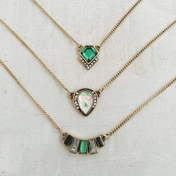 3 in 1 Layered Necklace Gold and Green - Picture 2 of 6