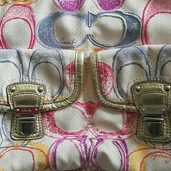 Coach "Poppy" Shoulder Bag - Picture 3 of 8