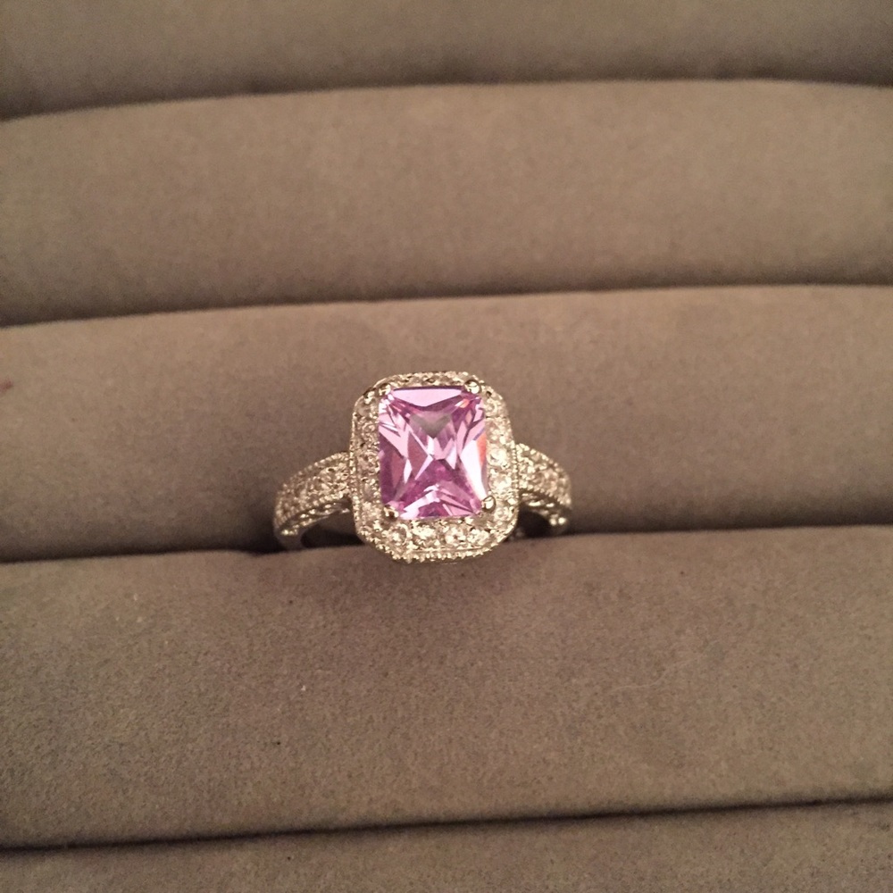 Lia Sophia Purple Costume Ring