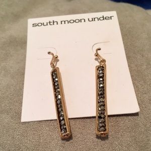 Boutique sparkle/gold rectangle earrings ✨