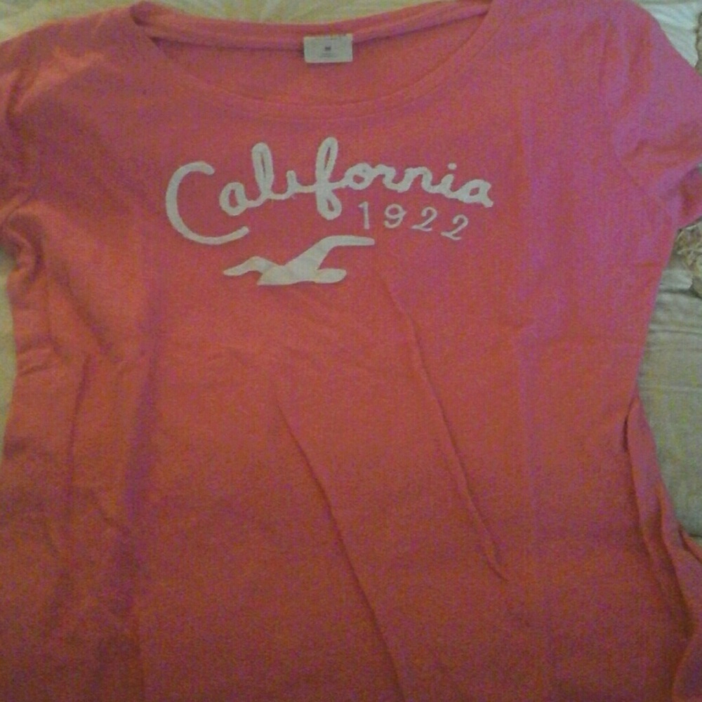 Pink Hollister t shirt