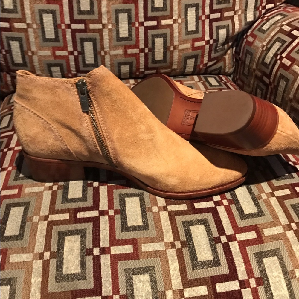 New frye bootie - Picture 3 of 8