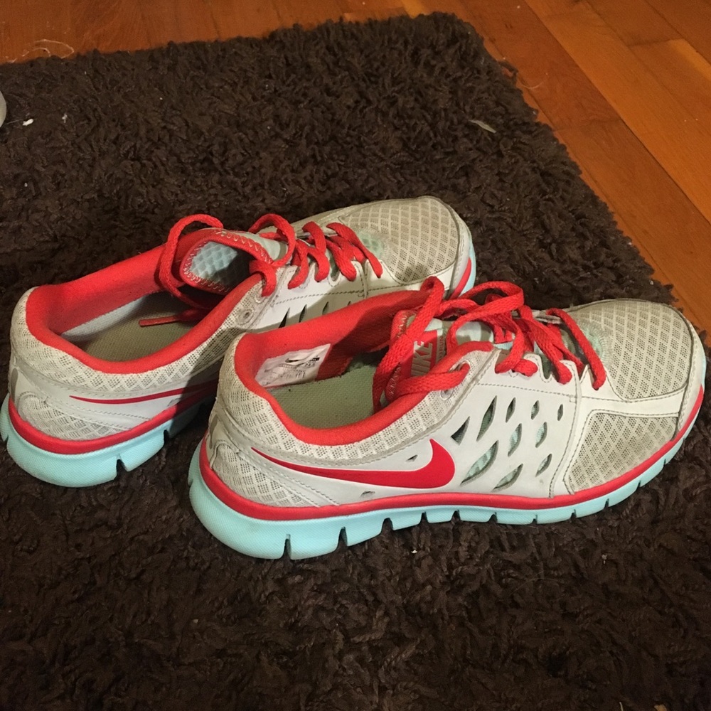 Nike Flex Run sneakers