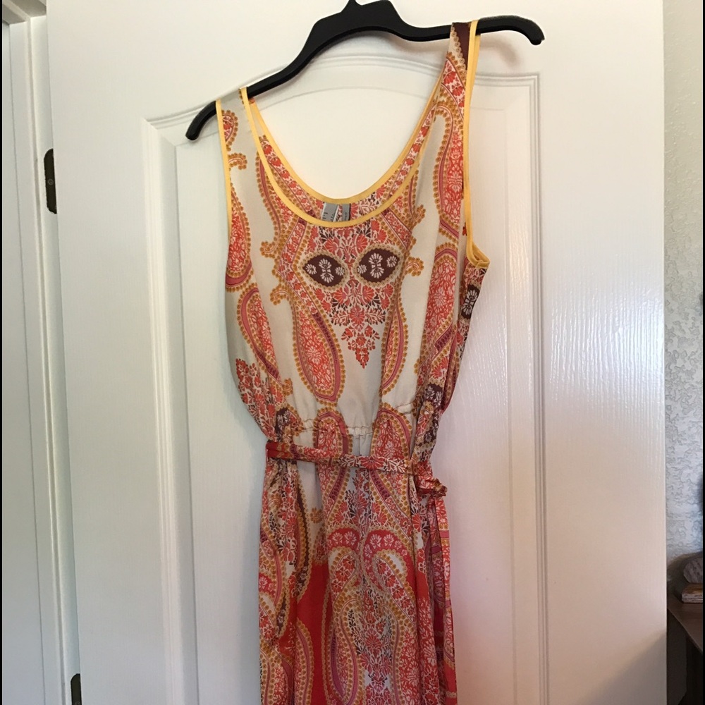 Sleeveless lightweight tank dress