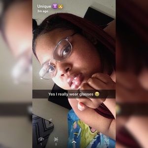 Meet your Posher, Unique