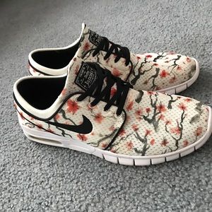 !! Last Chance!! Nike Janoski Cherry Blossoms