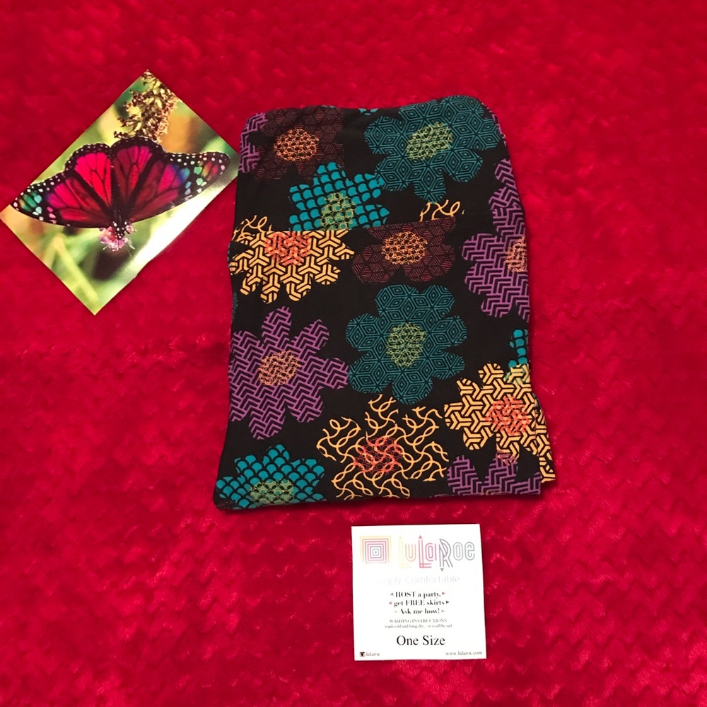 LuLaRoe OS Leggings.