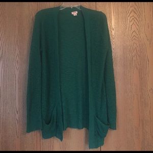 Open face green cardigan
