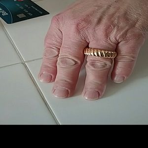 14k Milor Yellow  Gold Ring size 7