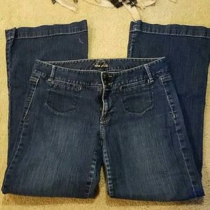 Old Navy Bootcut Jeans.  ✔MAKE OFFER✔