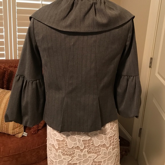 Very pretty cropped jacket - Picture 2 of 5