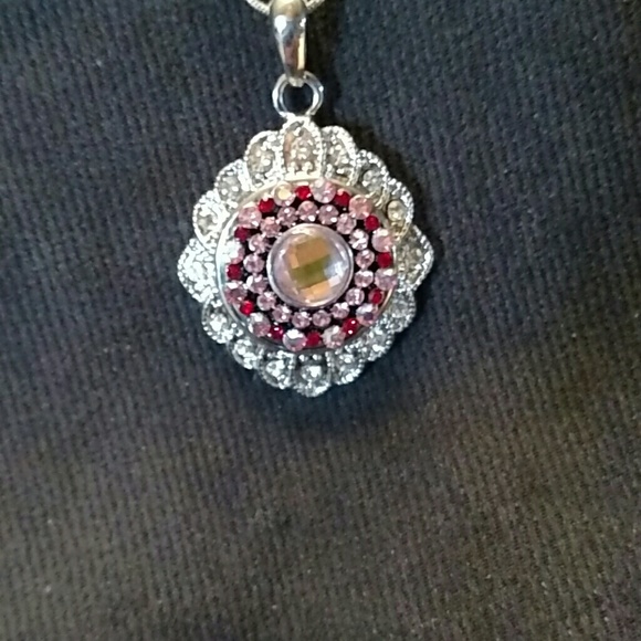 Snap necklace with one snap - Picture 1 of 2