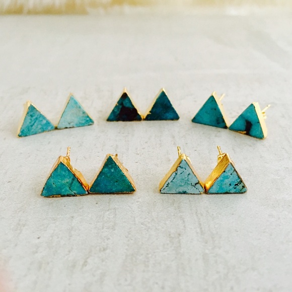⭐️ ONE LEFT ⭐️ Natural Turquoise Triangle Studs - Picture 2 of 8