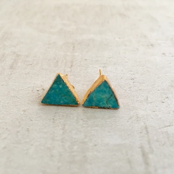 ⭐️ ONE LEFT ⭐️ Natural Turquoise Triangle Studs - Picture 4 of 8