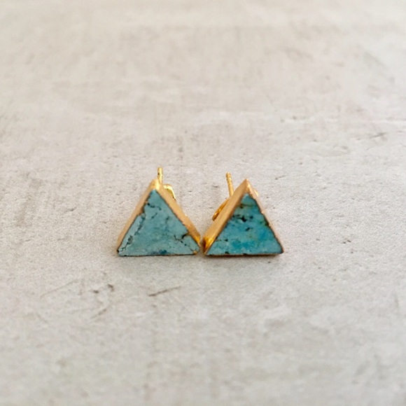 ⭐️ ONE LEFT ⭐️ Natural Turquoise Triangle Studs - Picture 5 of 8