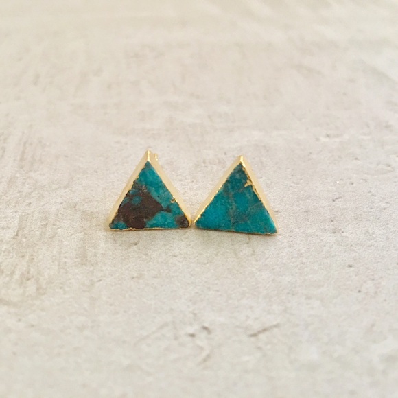 ⭐️ ONE LEFT ⭐️ Natural Turquoise Triangle Studs - Picture 7 of 8