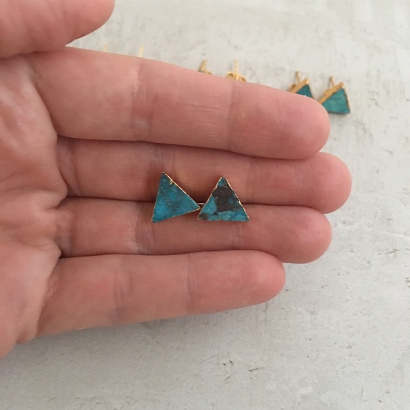 ⭐️ ONE LEFT ⭐️ Natural Turquoise Triangle Studs - Picture 8 of 8