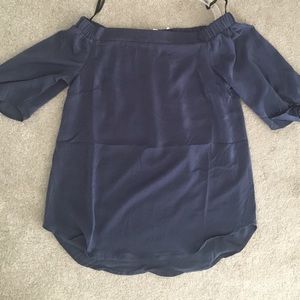 Off shoulder top Sz M