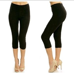 ✴️Lula-Who?!✴️BUTTER SOFT CAPRI LEGGINGS! (OSFM)