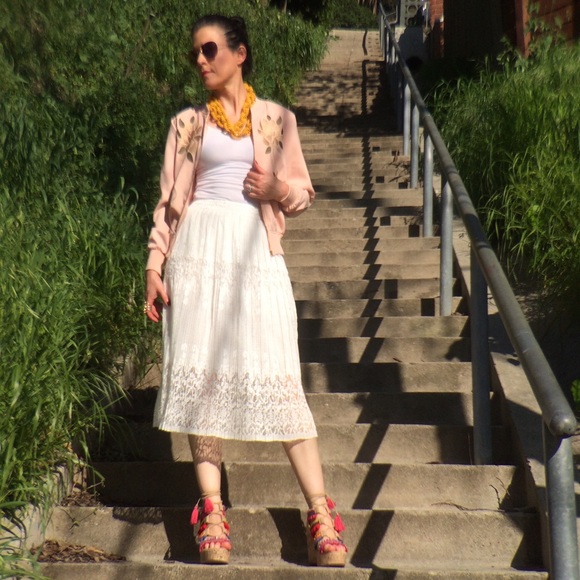 White Lace Pleated Midi Skirt New - Picture 8 of 8