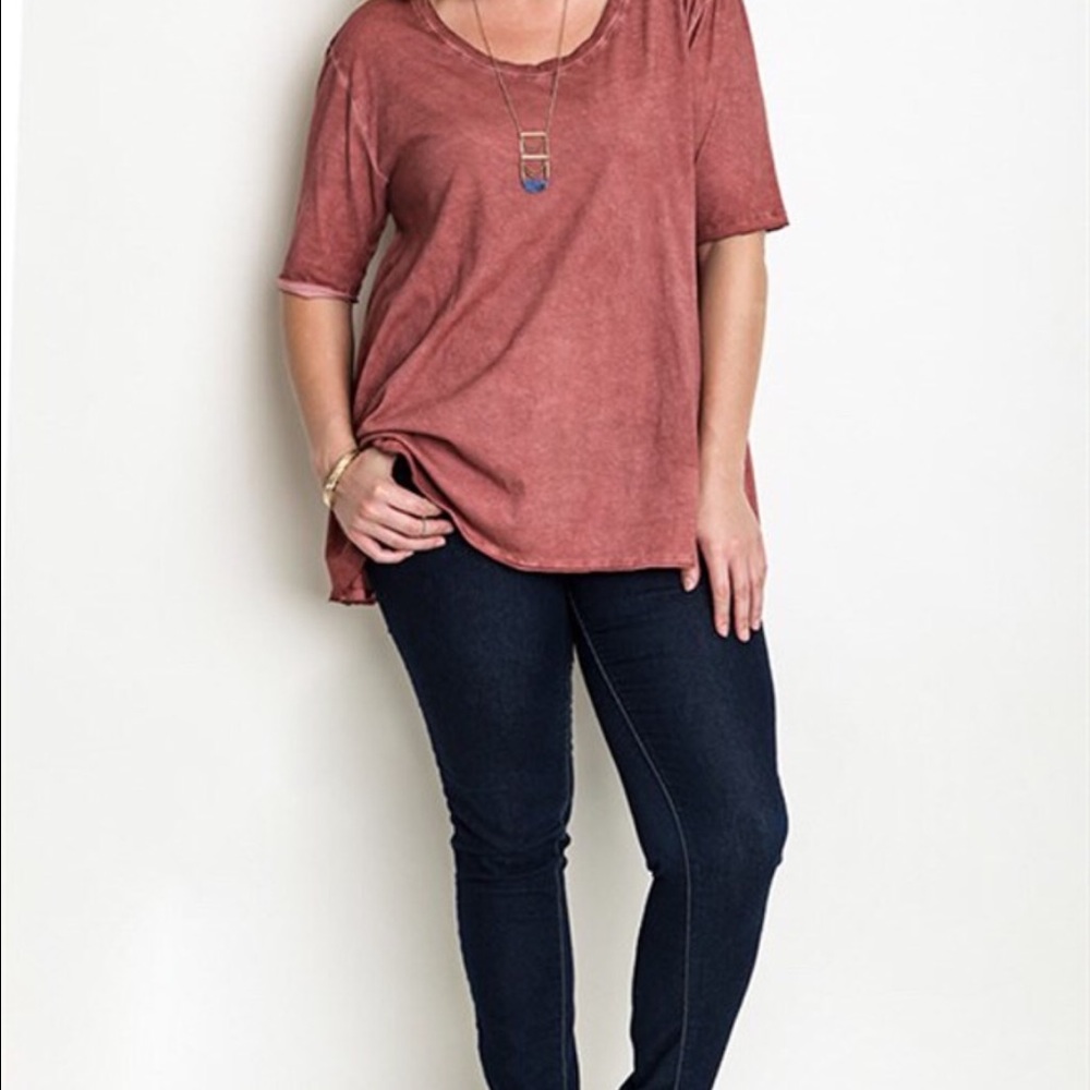 Destroyed rust tee PERFECT FOR FALL