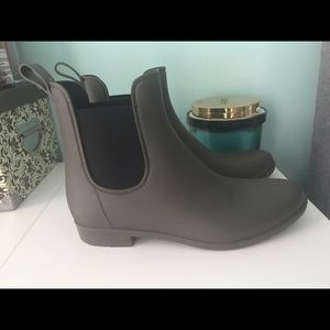 Chic Rain Booties