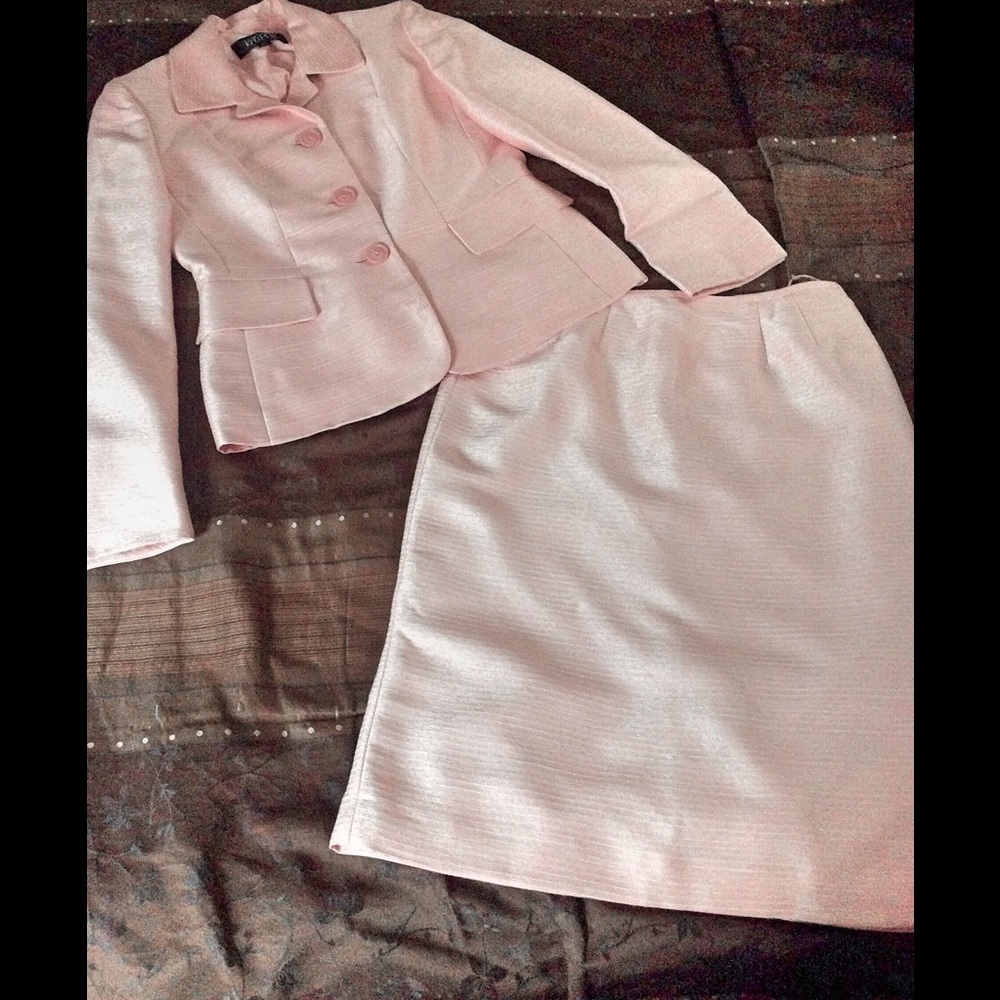 Beautiful Pink Kasper Suit Sz 4