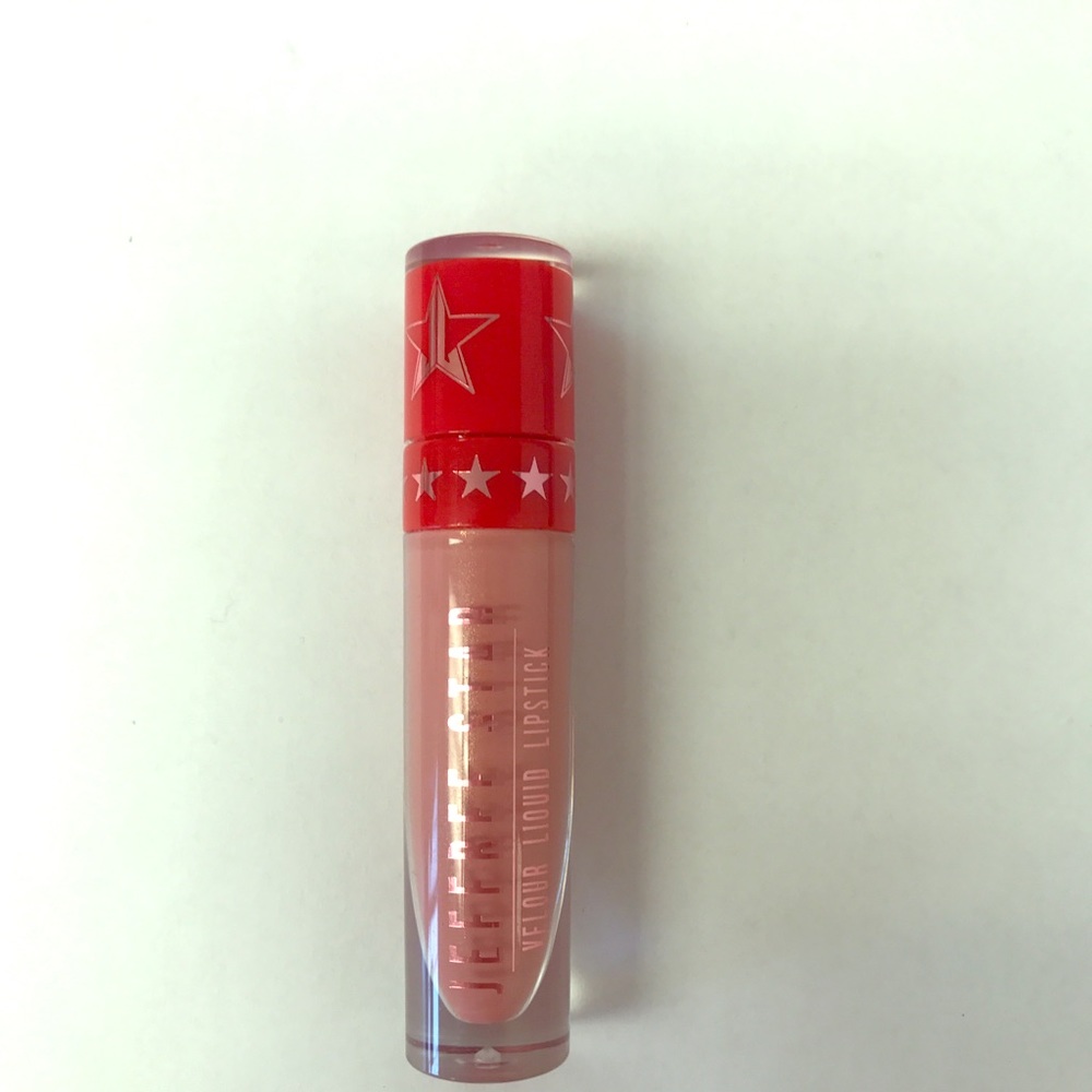 Jeffree Star "Chrysanthemum" velour lipstick 💄