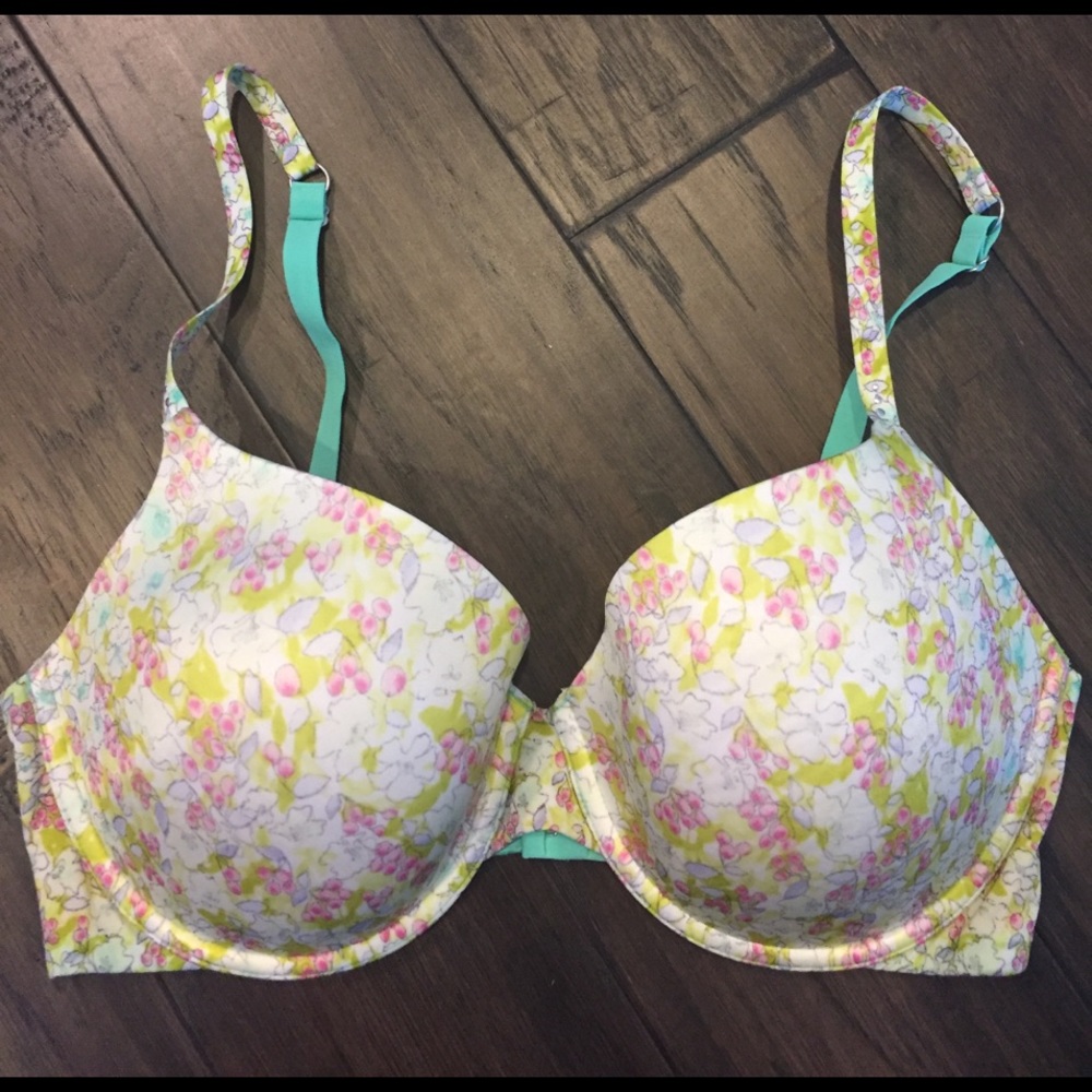 Victoria's Secret biofit full coverage floral bra
