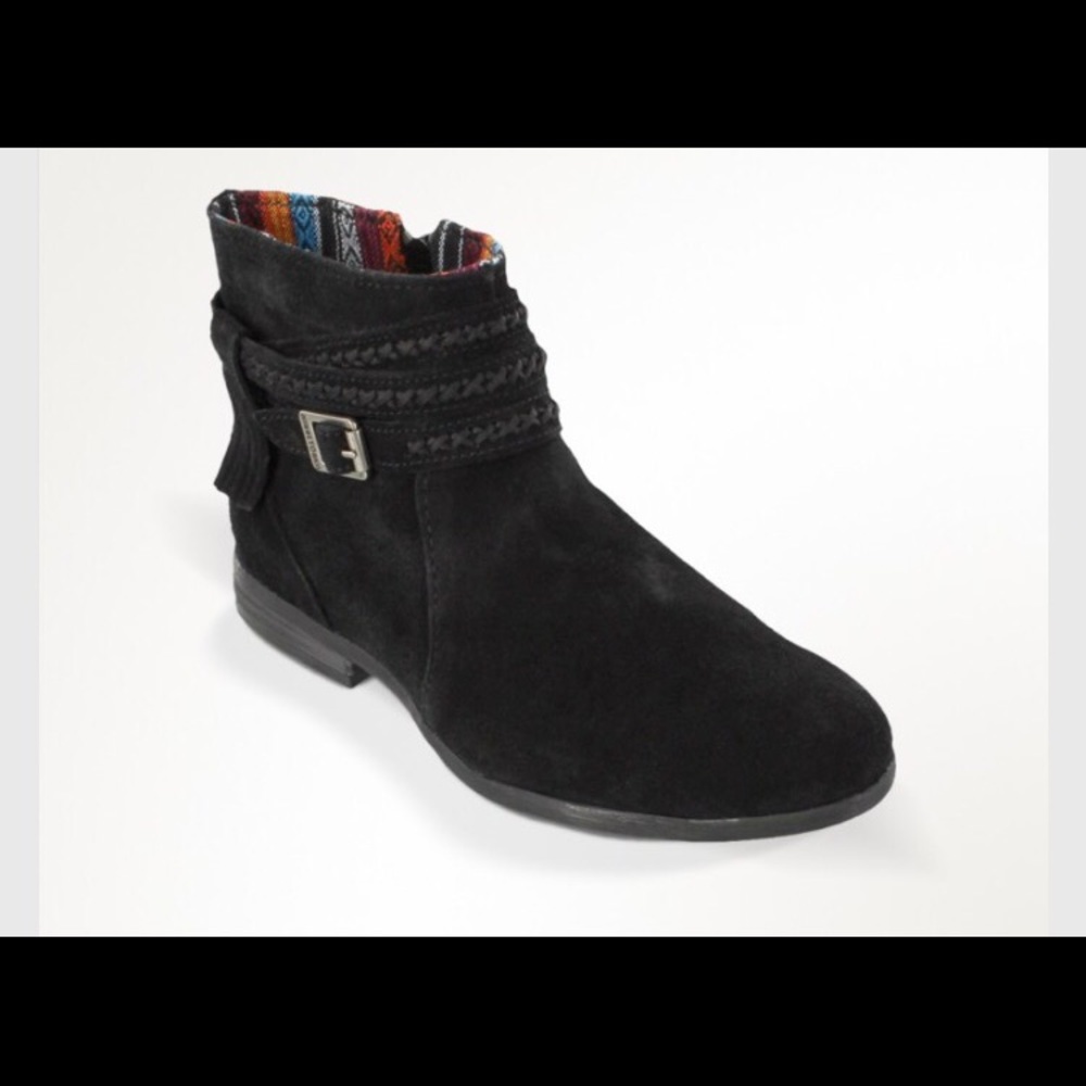 Minnetonka Dixon boot