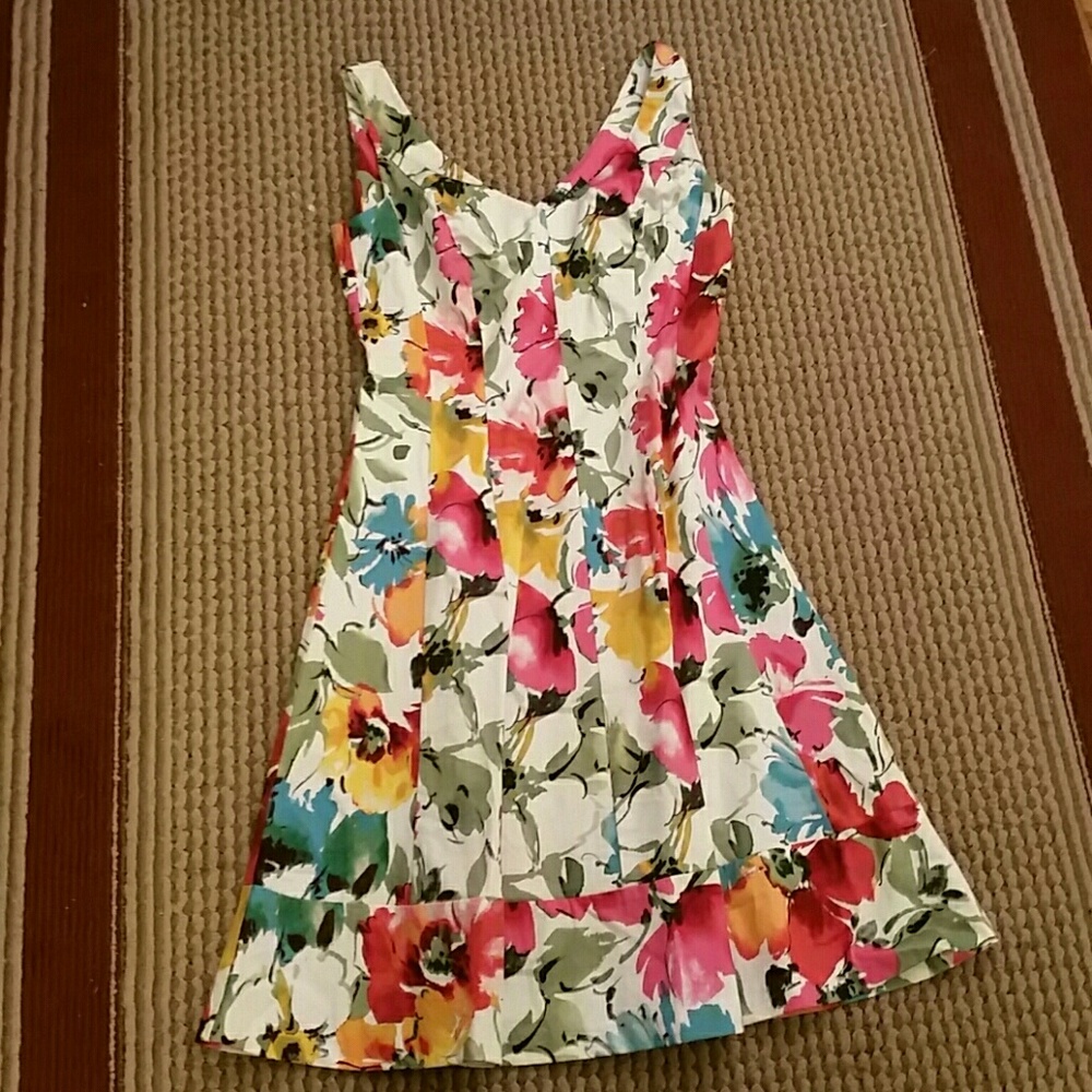 Lovely Ralph Lauren spring dress